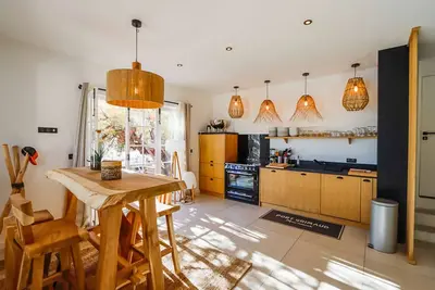 Image de Magnifique appartement rénové à Port Grimaud - terrasses et amarrage 9m