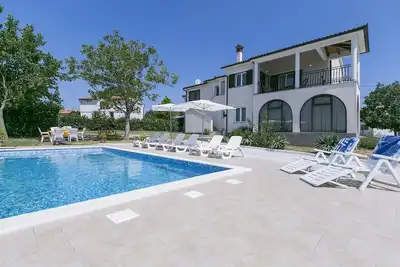 Superbe appartement de 4 chambres à.