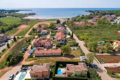 Image de Superbe maison à Novigrad avec sauna