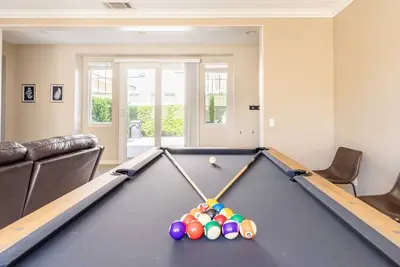 Image de Kids Friendly Getaway w/playrooms. Long Term Stays Welcome!