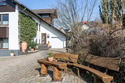 Image de Appartement de vacances \"Kirchheim\" avec terrasse privée, jardin privé et Wi-Fi