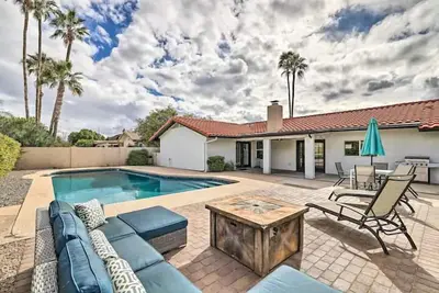 Stunning Mountainside Home By HomeSlice Stays