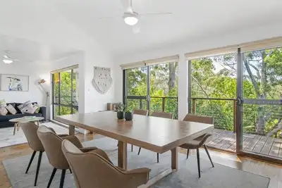 Image de Leafy Family Beach Retreat | Accom Holidays