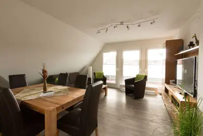 Image de Maisonette-wohnung mit 2 Schlafzimmern + 2 Überd. Balkonen 60 m² bis zu 6 Pers