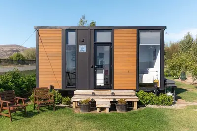 Image de Ruffell Ranch Cabin by Tiny Away