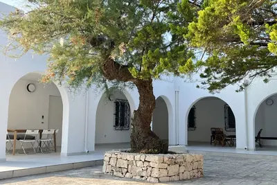 Image de Villa Duna, few steps to beach and clear sea, seaview terrace, sleeps 8, Puglia