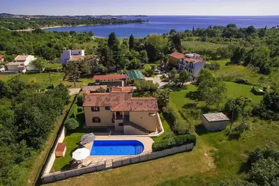 Image de Bel appartement à Porec avec piscine