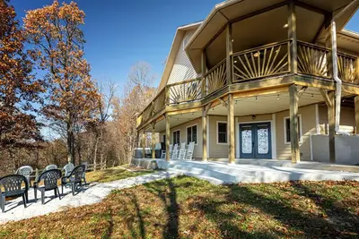 Image de 3br Ridge Home · Hot Tub, Firepit & Valley Views