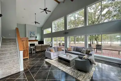 Image de Lake House - Boat Slip - Swim Area - Lake Tawakoni - Fishing - Private