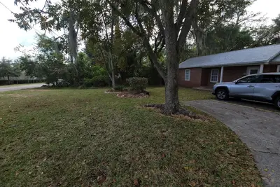 126-House (10br): a renovated duplex near Fsu
