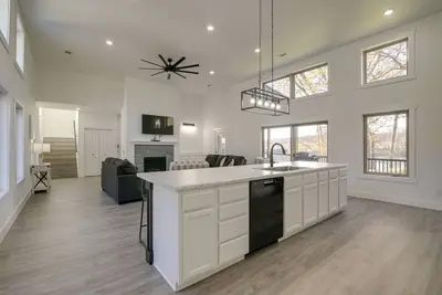 Image de Pet-Friendly Cotter Retreat w/ Deck & Gas Grill!