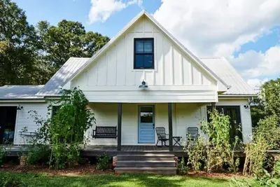 Image de Spacious Farm Home, Steps from Serenbe with Pool\n\n