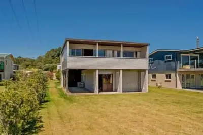 Image de Hosts on the Coast Marine Parade Magi