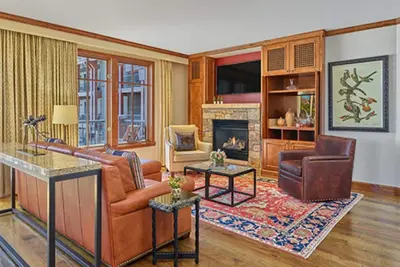 Image de 3 Bedroom Villa, Sleeps 8, Skiing, at Ritz Carlton Aspen Highlands Resort!