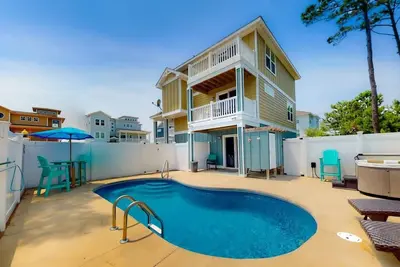 Image de New Soundview, Private Pool, Hot Tub, Beach Access