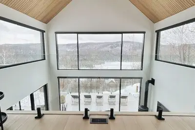 Image de Le Cedar Hills-Chalet scandinave de luxe en flanc de montagne avec sauna et spa