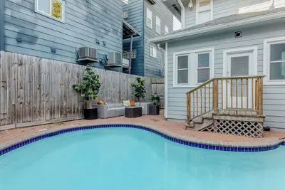 Image de Your Montrose Gem! Sleeps 59/22br/9. 5ba/14pa ✮✮✮✮✮