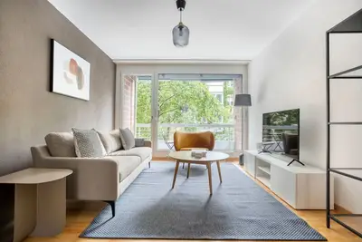 Image de Trendy St. Johann 3 Room w/ Storage, nr local market, by Blueground