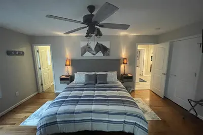 Image de Comfy Country Home w/ 3 King Beds!