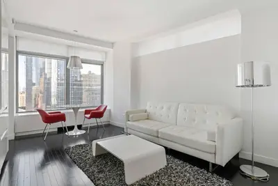 Image de Exceptional Financial District 1br w/ W/D & Gym, by Blueground