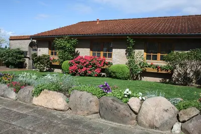 Image de Appartement 'Ferienhaus Weingarten' avec terrasse et jardin privés