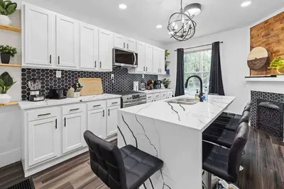 Image de 4br 4ba Urban Oasis in Mt Washington