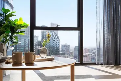 Image de An Amazing 2br Apt at Sapphire by the Gardens