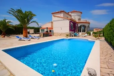 Image de Saona Villas (Cp Heidi) : villa 6 personnes, piscine privée, à 2, 5 km de la mer