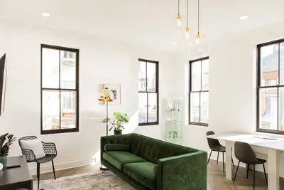 Lux 2br on Famous Food Market| Walk Everywhere