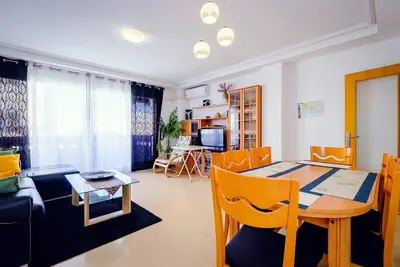 Image de Apartment with 3 bedrooms 500 meters from the sea and the beach!