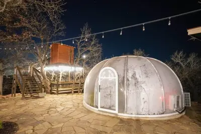 Image de Charming Modern Lux Cabin, Hot Tub, FirePit, Games