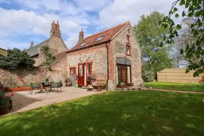 The Little Hay Barn, family friendly, with open fire in Bacton