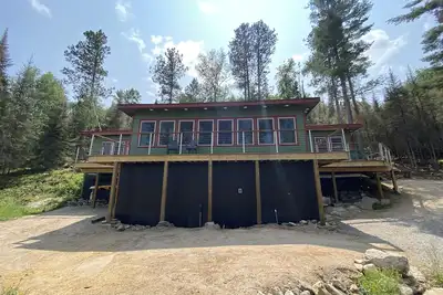 Image de Whitefish Cabin + Private Sauna!