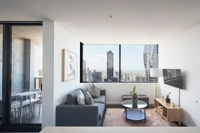 Image de City Lights and Manhattan Heights A Gem in Melbourne