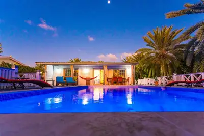 Image de Modern private villa with pool, Antigua. Ideally located. 5min from best beaches