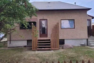 Image de Small House in Downtown Wainwright