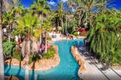 Image de Large 4 Bedroom /2 Suites /Wi-Fi free/Balconi /Mid-resort townhome/Full Kitchen