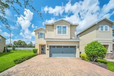 Image de 20% Off  Tropical Villa 6br 5 En-Suite  Private Pool & Spa & Near Disney\n\n