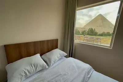 Image de Best view directly to the great pyramids and golf garden