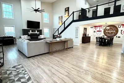 Image de The Barndo at Mf Hot tub - Bar - Game Area - 360 View