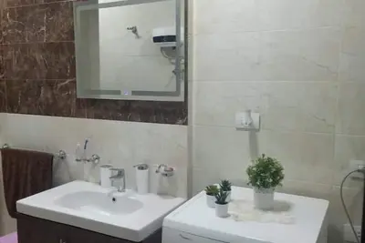 Image de 2 Bedroom+Garden, Lakes near Auc