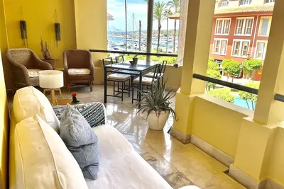 Image de Apartamento Junto al mar con Increíbles Vistas y Amplia Terraza en Sotogrande