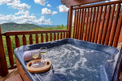 Image de Resort w/ Pool*Close to Dollywood*Satellite/Wifi*Hot Tub