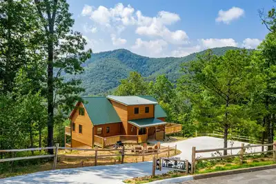 Image de Retreat To The Mountain Lair