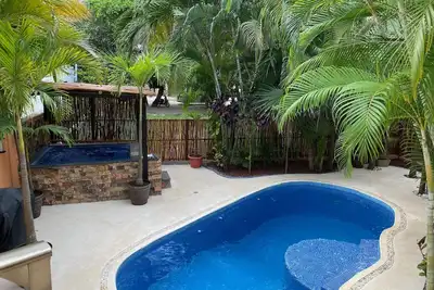 Image de Beach, Pool, Hot Tub, Billiard Room, Arcade equals awesome vacation!