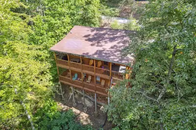 Image de Movies And Games With A Stay Near The Parkway
