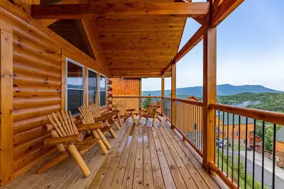Image de Mountain Views And Games Galore