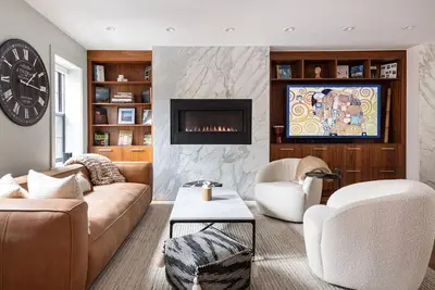 Image de Luxurious & Spacious Townhome