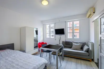 Image de Appartement 'Magnifique Studio Sur Le Port Nice' avec Wi-Fi