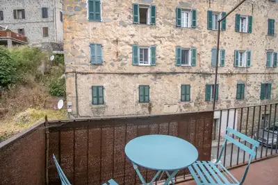 'Spacieux Appartement Proche Des Plages' avec vue sur mer et terrasse privée